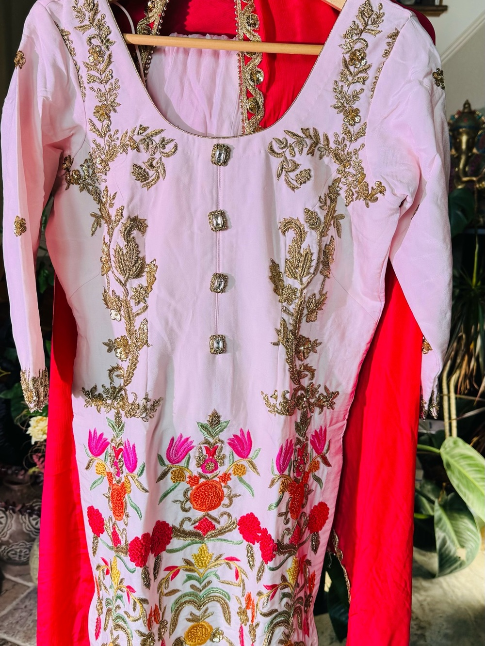Elegant Pink Embroidered Women’s Salwar Kameez - Gold Thread Accents
